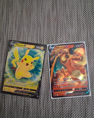 Pokemon pikachu V e Charizard V
