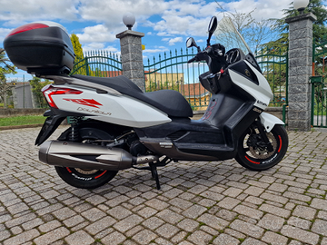 Kymco 300i downtown