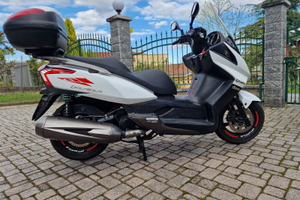 Kymco 300i downtown