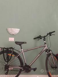 unty Country Hybrid Bike Lightweight Alloy Frame S