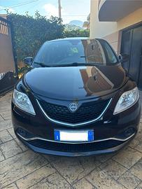 Lancia ypsilon 1.3 multijet