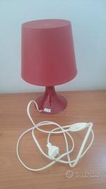 Lampada da tavolo rossa