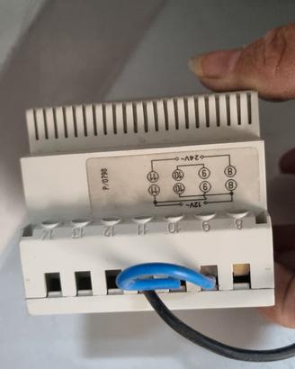 alimentatore da quadro 12v e 24v 