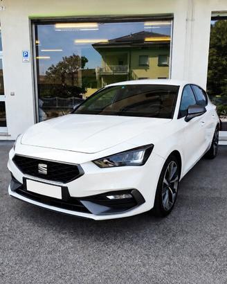 SEAT Leon 4ª serie Leon 1.5 eTSI 150 CV DSG FR