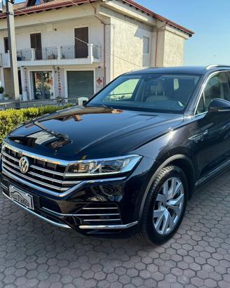 Volkswagen Touareg 3.0 V6 TDI SCR Advanced