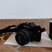 Nikon EM REFLEX con accessori