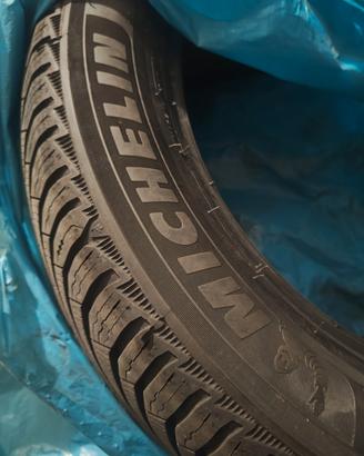 Gomme invernali Michelin 235/50 R18