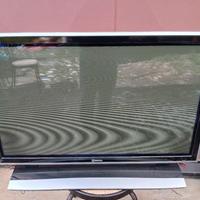 TV Hisense 42 pollici con casse esterne integrate