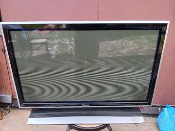 TV Hisense 42 pollici con casse esterne integrate