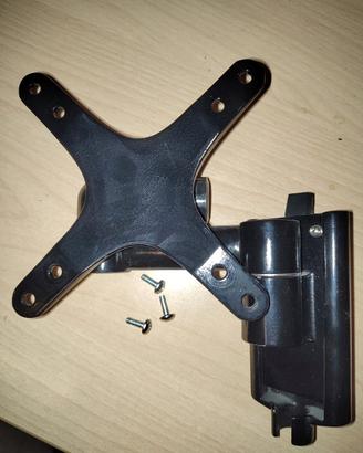 Supporto molto robusto per monitor 