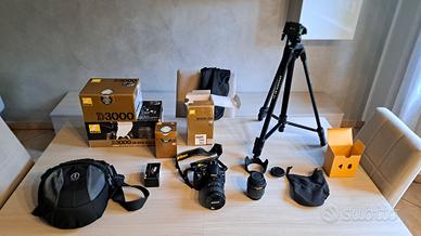 Nikon D 3000 con accessori 