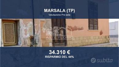 Immobile in asta di 200 m² con più di 5 locali a M