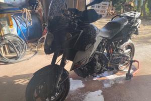 KTM 990 Supermoto - 2011