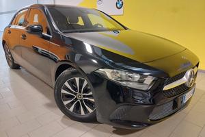 Mercedes A 180 D Business 8G-DCT