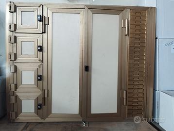 bacheca portachiavi e oggetti