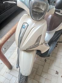 beverly 300 i.e