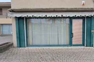 Negozio e magazzino Crocetta del Montello