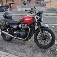 Triumph Street Twin
