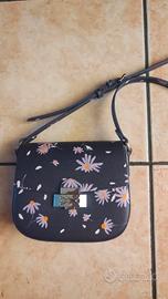 borsetta benetton blu e fiori