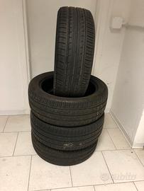 Gomme Yokohama 215/50 r 17