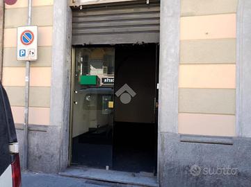 NEGOZIO A TORINO