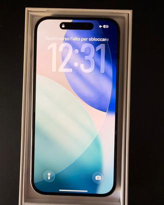 iPhone 15 128GB