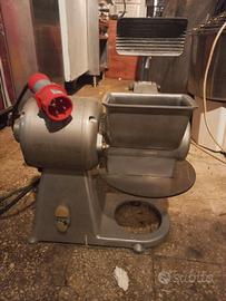 grattugia formaggio usato