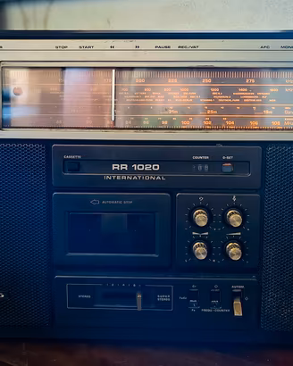 Splendida radio cassette vintage Grundig RR1020