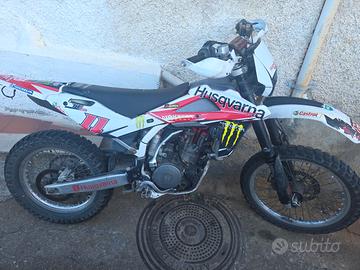 Moto cross Husqvarna