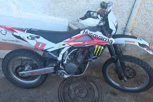 Moto cross Husqvarna