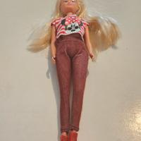 Barbie Minnie con vestiti e scarpe vintage