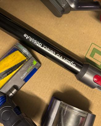 Dyson v15