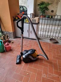 Aspirapolvere potente ed affidabile Rowenta