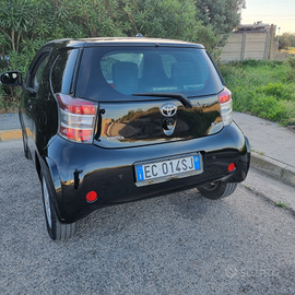 Toyota IQ