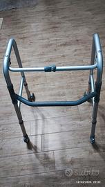 Girello deambulatore pieghevole