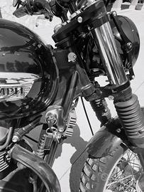 Triumph Thruxton 900