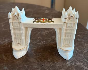 Statua scultura  tower bridge city of London