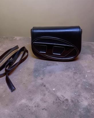 Borsa diesel nera