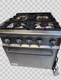 Cucina professionale 4 fuochi con forno – Inox