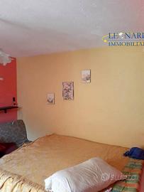 Rustico / Casale di 90 m² con 5 locali a Caprese M