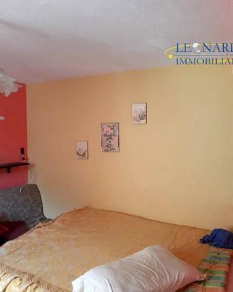 Rustico / Casale di 90 m² con 5 locali a Caprese M