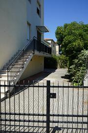 Bilocale 30m dal mare clima/2 posti auto riservati