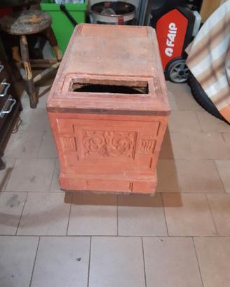 Stufa in terra cotta