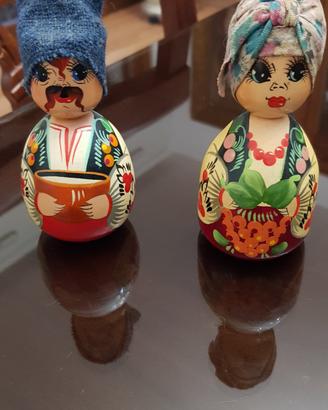 Coppia statuine ucraine in legno dipinto