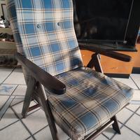 Poltrona con braccioli