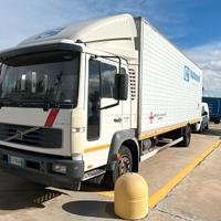 Volvo Trucks FL 6 furgone e sponda