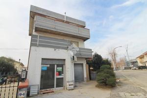 NEGOZIO A GIULIANOVA