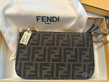 Pochette Fendi baguette pouch nuova