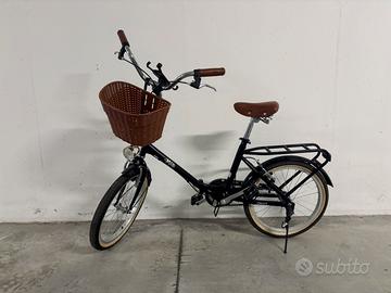 Bici city compatta con cestino – come nuova
