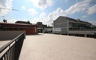 APPARTAMENTO CON AMPIO TERRAZZO TERRAZZO